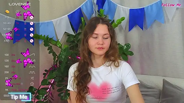 AmeliRoyse online show from September 26, 5:17 pm