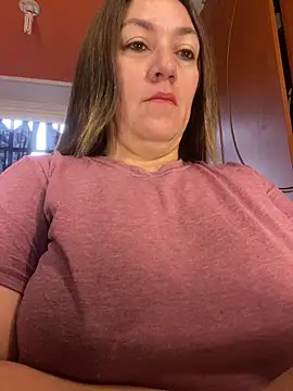 Snapshot of Luna-nevada chatting on May 19, 2:12 pm Luna-nevada online show from May 19, 2:12 pm