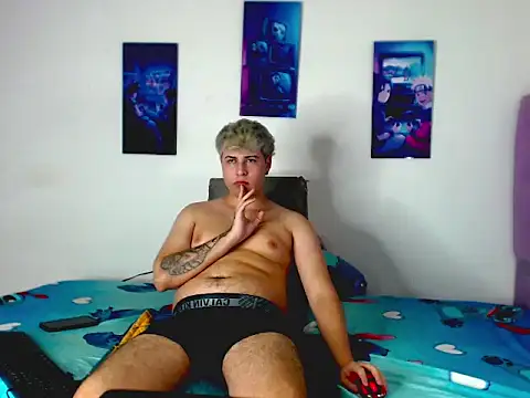 CrissConor online show from July 14, 6:46 pm