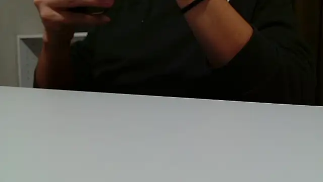 Snapshot of Stretch-man chatting on November 9, 4:33 am Stretch-man online show from November 9, 4:33 am