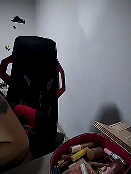 esmeralda jadees online show from December 20, 8:38 pm