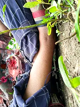 Snapshot of himvilohi08 chatting on September 24, 4:49 am himvilohi08 online show from September 24, 4:49 am