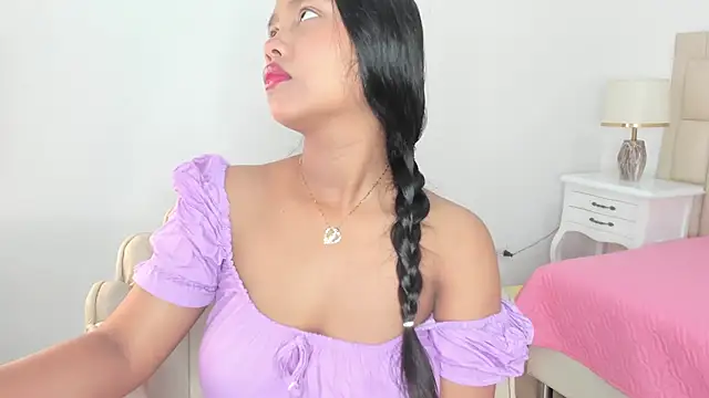 MadisonGomez16 online show from May 31, 11:39 am