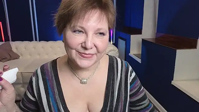 Snapshot of Kira_Kenet chatting on March 10, 5:39 pm Kira Kenet online show from March 10, 5:39 pm
