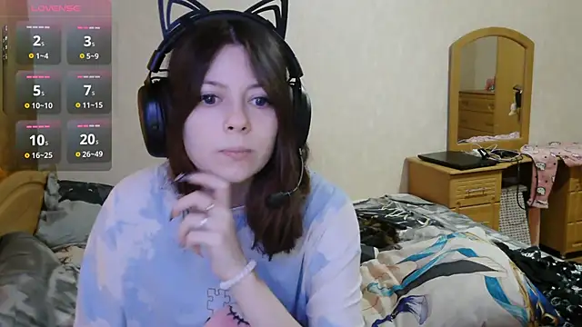 Snapshot of RendyDow chatting on October 18, 7:53 am RendyDow online show from October 18, 7:53 am