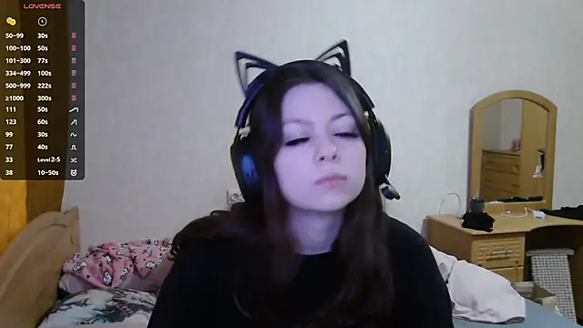 Snapshot of RendyDow chatting on November 1, 7:32 am RendyDow online show from November 1, 7:32 am