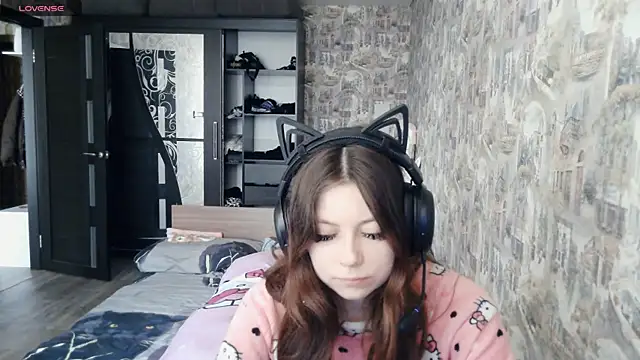 Snapshot of RendyDow chatting on November 19, 7:52 am RendyDow online show from November 19, 7:52 am