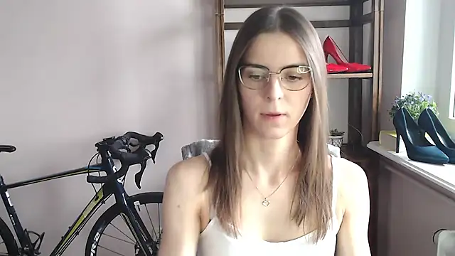 love megi online show from February 16, 2:24 pm