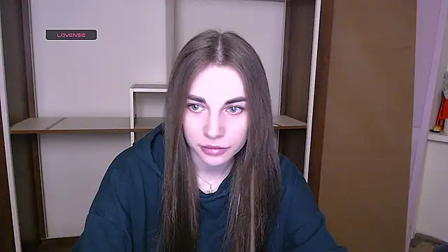 MiaDari  online show from March 17, 7:35 am