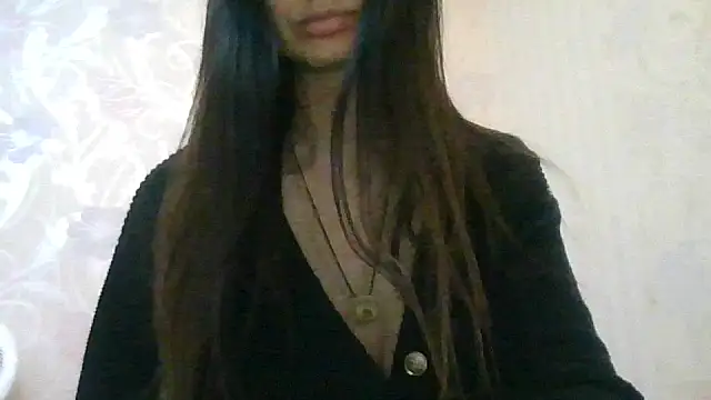 AliseWats online show from November 13, 6:40 pm