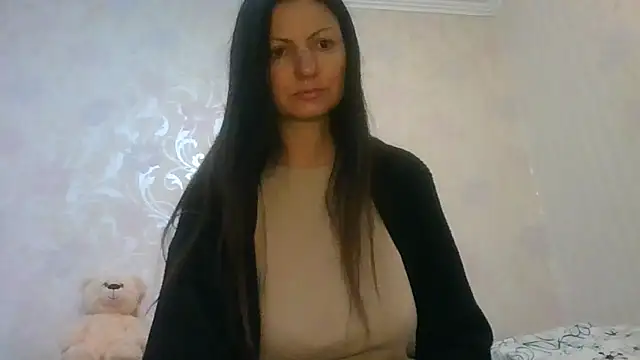 AliseWats online show from April 10, 7:51 pm