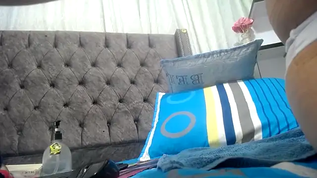 Snapshot of ANA-BULLOCK- chatting on September 30, 12:21 pm ANA-BULLOCK- online show from September 30, 12:21 pm