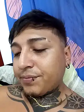 Snapshot of hot_dirty_paradise_66 chatting on March 10, 2:17 am hot dirty paradise 66 online show from March 10, 2:17 am