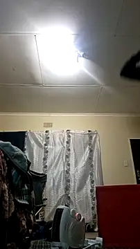 bakedsnackmmh online show from April 17, 7:17 pm