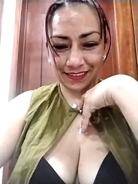 Snapshot of Carlasm- chatting on November 1, 10:12 pm Carlasm- online show from November 1, 10:12 pm