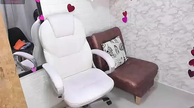 goldilockss15 online show from March 8, 9:50 am