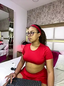 AlesiaCooper online show from October 2, 8:05 pm