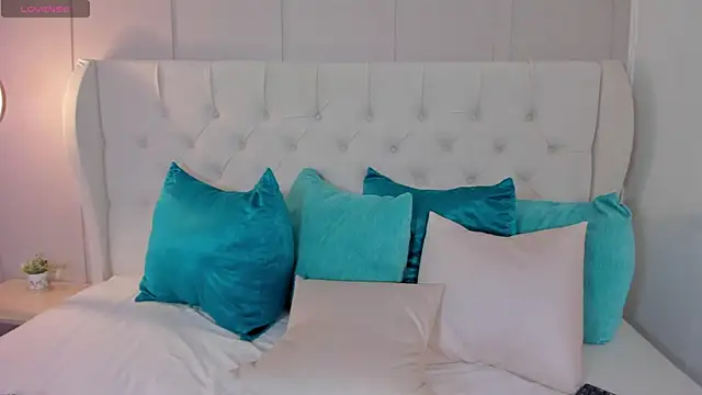 megan jonesss online show from October 20, 10:32 pm