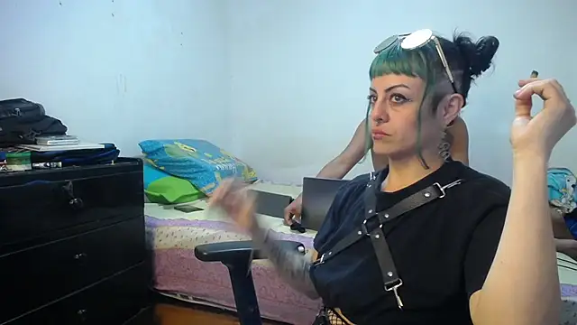 Snapshot of freyaa_sorcerees chatting on March 16, 3:25 am freyaa sorcerees online show from March 16, 3:25 am