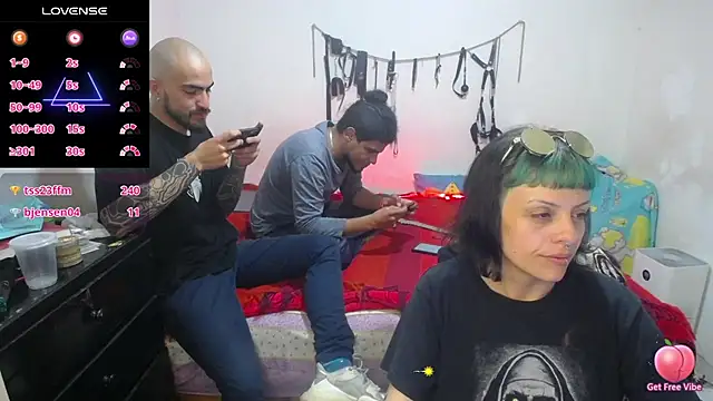 Snapshot of freyaa_sorcerees chatting on March 19, 11:57 pm freyaa sorcerees online show from March 19, 11:57 pm