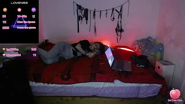 Snapshot of freyaa_sorcerees chatting on March 20, 3:02 am freyaa sorcerees online show from March 20, 3:02 am