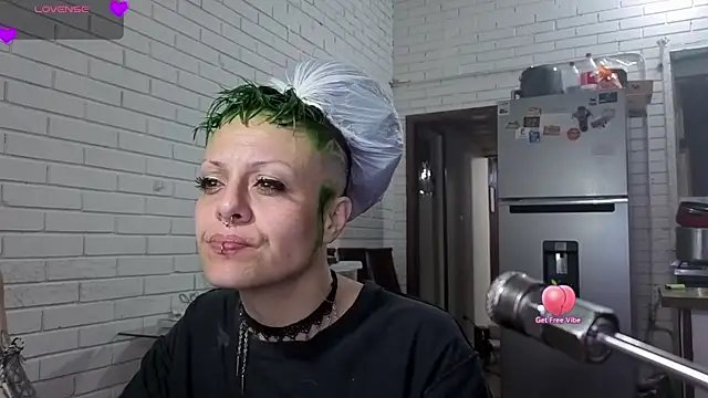 Snapshot of freyaa_sorcerees chatting on October 7, 12:19 am freyaa sorcerees online show from October 7, 12:19 am