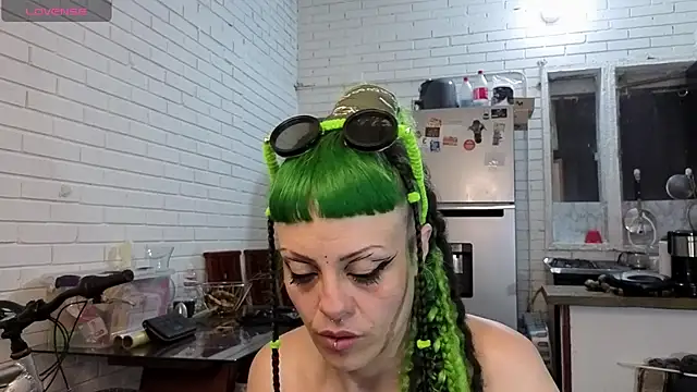 Snapshot of freyaa_sorcerees chatting on October 10, 6:34 am freyaa sorcerees online show from October 10, 6:34 am