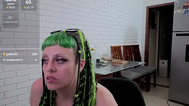 Snapshot of freyaa_sorcerees chatting on October 27, 4:16 am freyaa sorcerees online show from October 27, 4:16 am