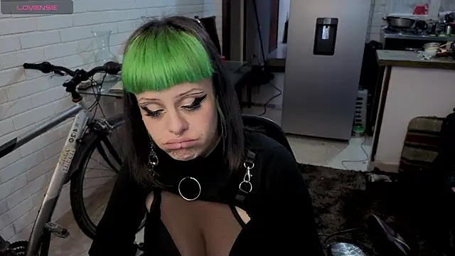 Snapshot of freyaa_sorcerees chatting on November 13, 2:54 am freyaa sorcerees online show from November 13, 2:54 am