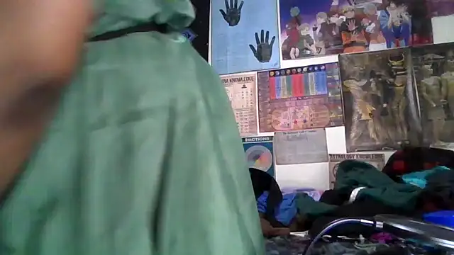 Snapshot of GardeniaFields chatting on November 1, 5:42 am GardeniaFields online show from November 1, 5:42 am