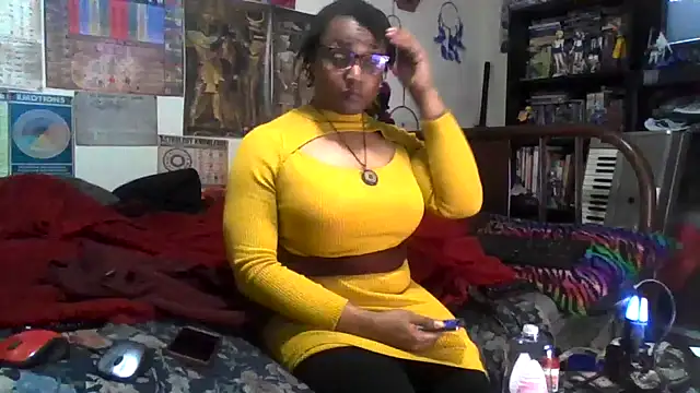 Snapshot of GardeniaFields chatting on November 12, 2:12 am GardeniaFields online show from November 12, 2:12 am