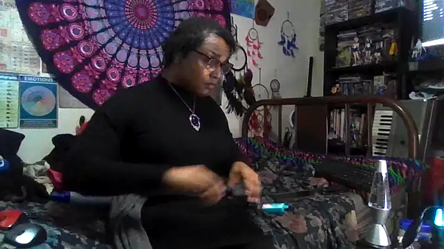 Snapshot of GardeniaFields chatting on November 29, 6:38 am GardeniaFields online show from November 29, 6:38 am