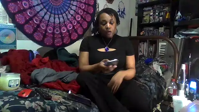 GardeniaFields online show from December 19, 8:32 am