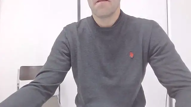 Snapshot of Simon_76 chatting on September 30, 1:05 pm Simon 76 online show from September 30, 1:05 pm