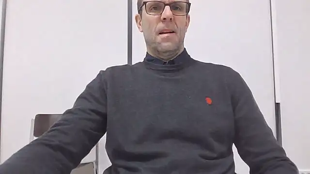 Snapshot of Simon_76 chatting on October 7, 2:58 pm Simon 76 online show from October 7, 2:58 pm