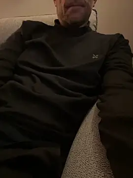 Snapshot of Simon_76 chatting on October 15, 8:31 pm Simon 76 online show from October 15, 8:31 pm