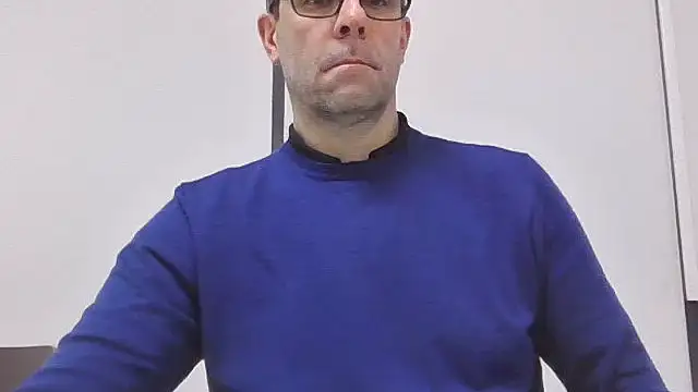 Snapshot of Simon_76 chatting on November 26, 2:29 pm Simon 76 online show from November 26, 2:29 pm