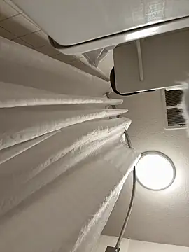 Snapshot of flores6cachondo9 chatting on December 17, 12:11 pm flores6cachondo9 online show from December 17, 12:11 pm