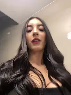 Snapshot of MagieeThomson chatting on January 15, 3:38 pm MagieeThomson online show from January 15, 3:38 pm