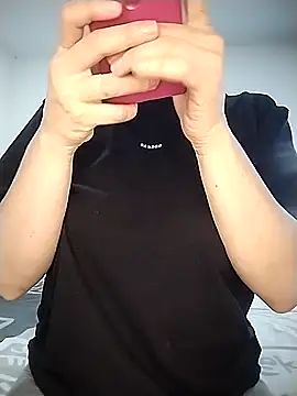 Snapshot of hotsexass chatting on February 4, 12:05 am hotsexass online show from February 4, 12:05 am