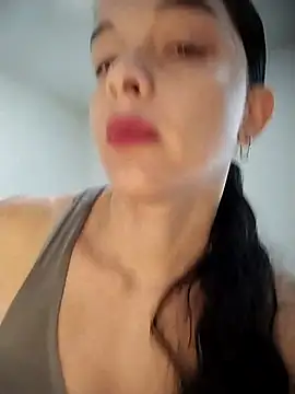 Snapshot of hotsexass chatting on February 6, 11:13 am hotsexass online show from February 6, 11:13 am