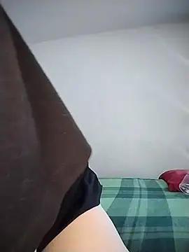 Snapshot of hotsexass chatting on February 10, 11:03 am hotsexass online show from February 10, 11:03 am