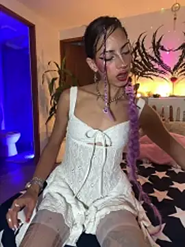 Lia Valmont online show from April 11, 11:42 pm