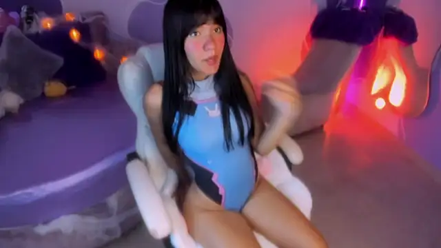 auroracute02 online show from October 17, 1:03 pm