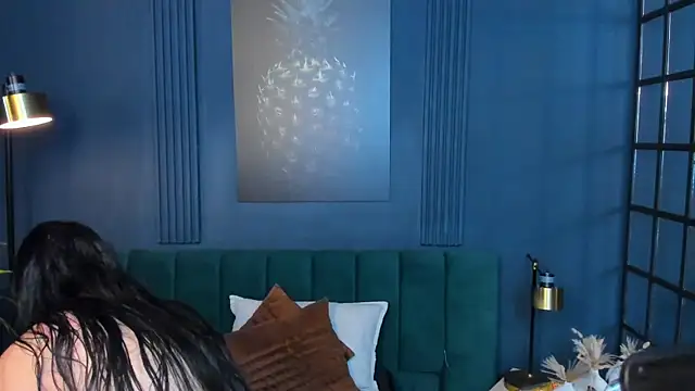 Snapshot of roxy_hell chatting on January 7, 12:18 pm roxy hell online show from January 7, 12:18 pm