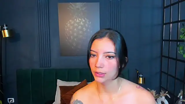 Snapshot of roxy_hell chatting on January 11, 12:21 pm roxy hell online show from January 11, 12:21 pm