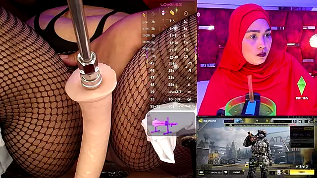 Snapshot of BBWHijab chatting on October 5, 6:34 am BBWHijab online show from October 5, 6:34 am