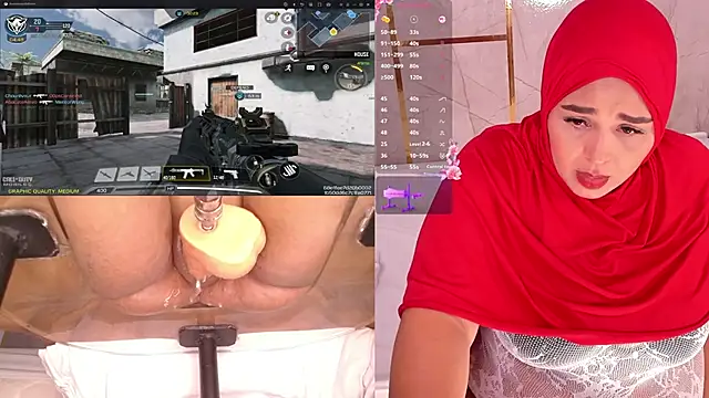 Snapshot of BBWHijab chatting on October 19, 5:41 am BBWHijab online show from October 19, 5:41 am