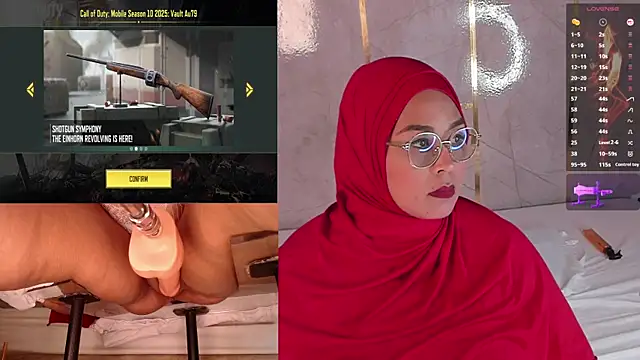 Snapshot of BBWHijab chatting on November 5, 5:40 am BBWHijab online show from November 5, 5:40 am