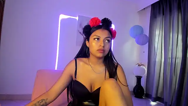 sweet cinamon online show from December 16, 7:30 pm